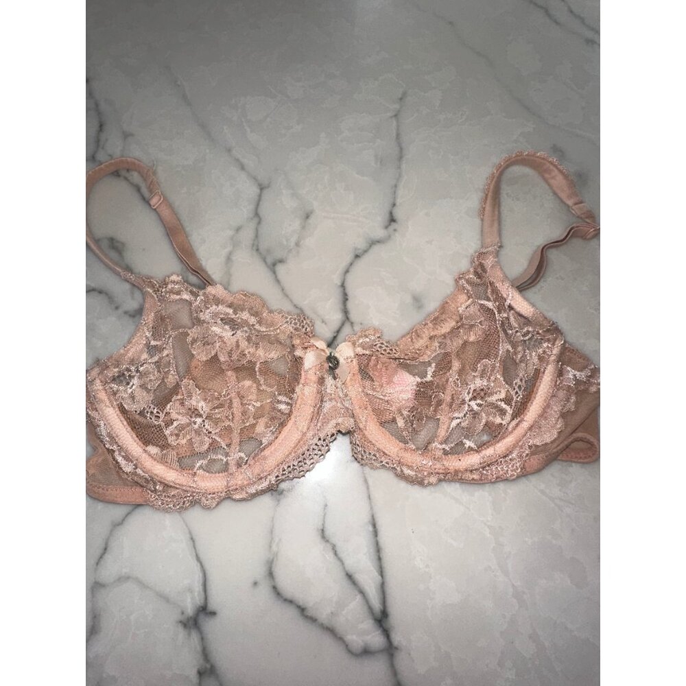 VICTORIA'S SECRET Body by Victoria nude Demi Bra
